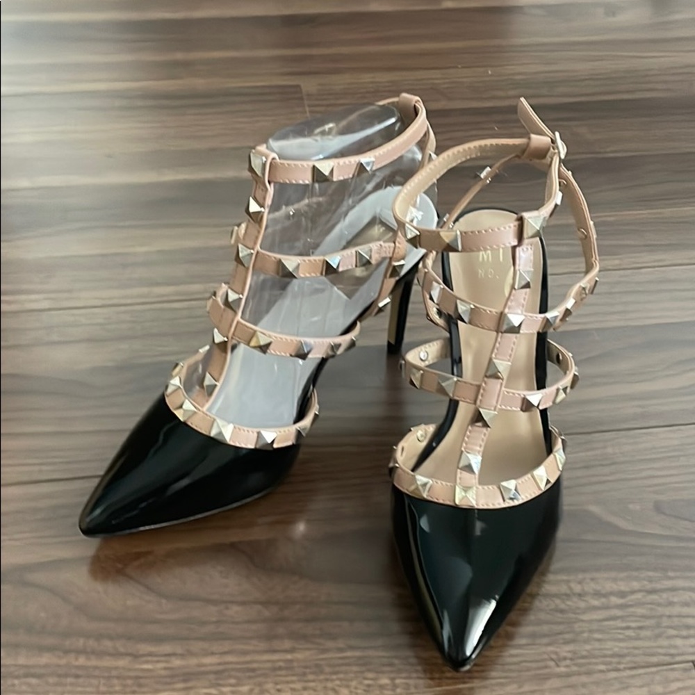 Mix No. 6 Liraven pumps